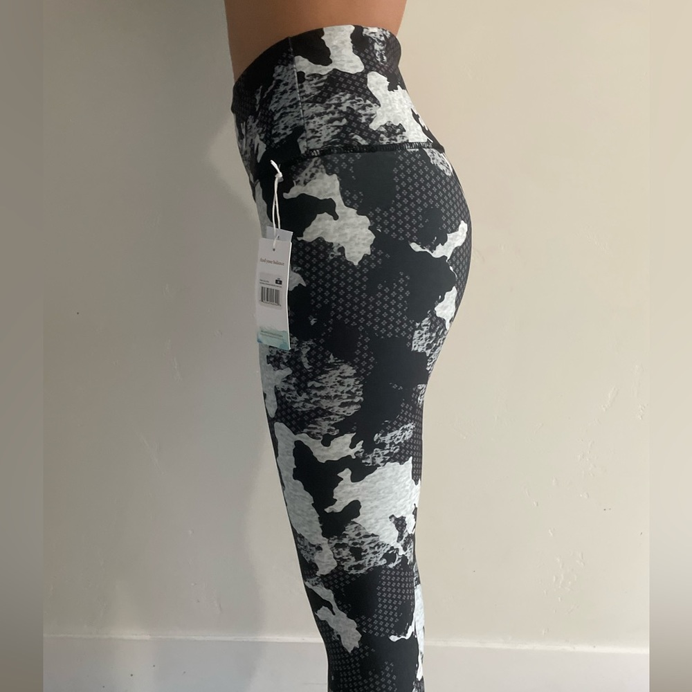 Reversible leggings - Picture 3 of 3